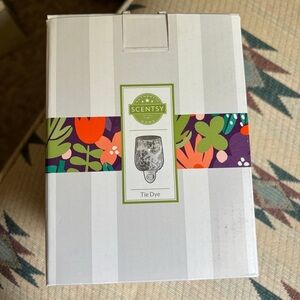 Tie Dye Mini Scentsy Warmer